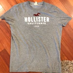 XL Hollister shirt